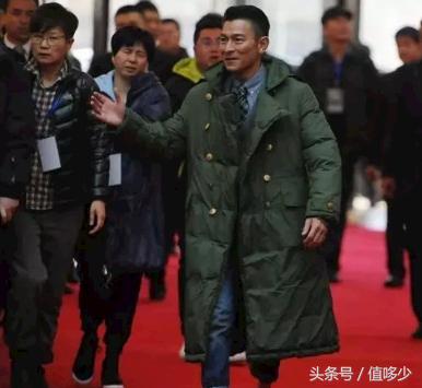 明星同款中戏羽绒服,明星同款中戏大衣