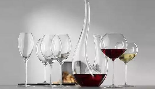 贵的葡萄酒一般是干红还是甜红,葡萄酒杯为什么不一样
