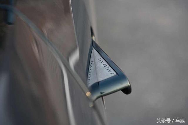 捷豹f-type巅峰极速测评,2020款捷豹f-type国内售价