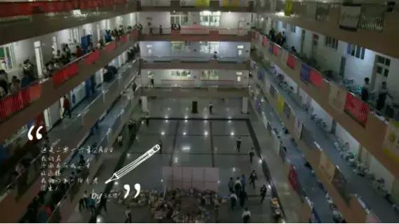 历城二中文化墙,手绘二年级作品