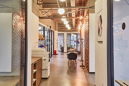 零基础，零成本该如何创业？