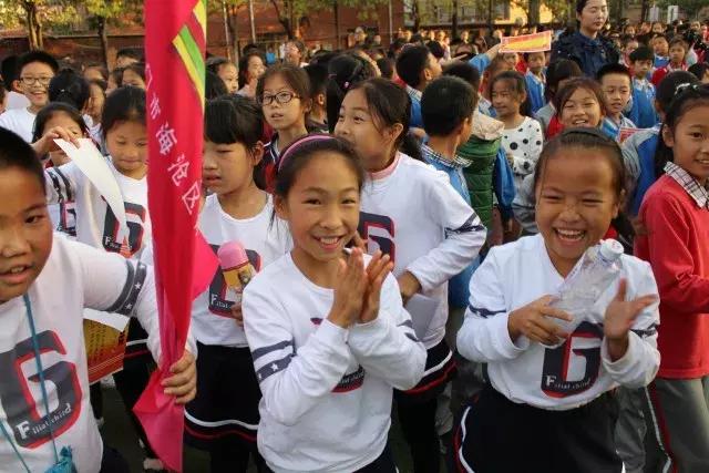 爱足球动起来2017年海沧育才小学首届“博爱杯”足球跳绳文化节