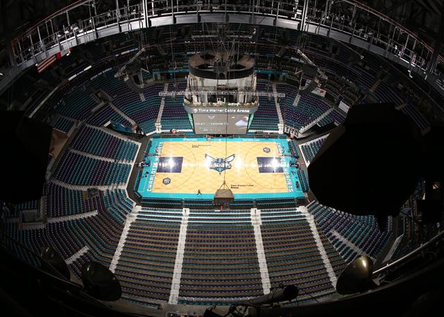 nba各球队主场个人得分,nba所有球队的主场和球衣