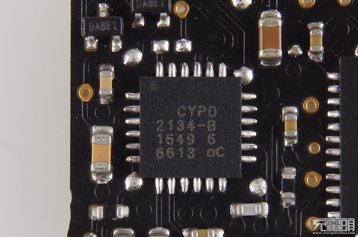 苹果87w充电器原装测评,苹果原装pd充电器66w超级快充