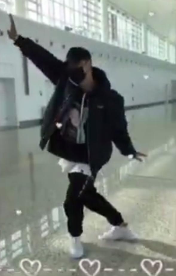 罗志祥发声视频,罗志祥笑得满地打滚