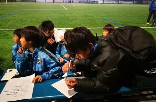 日本足球与中国足球差距大在哪里,一针见血聊排球