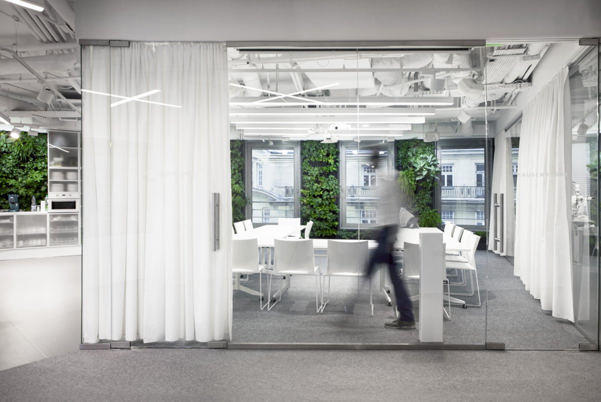 涓滆帪鍗氱厹瑁呴グ,闅愬舰鐪奸暅瑁呬慨璁捐