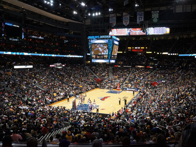 nba各球队主场个人得分,nba所有球队的主场和球衣