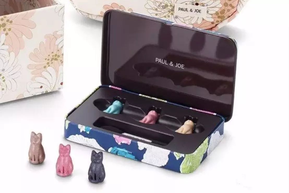 对不起，不能我一个人穷！只能把这些美翻了的猫咪美妆安利给你了