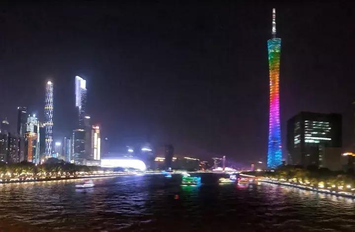 大叔评论照片,大叔自拍评价长相