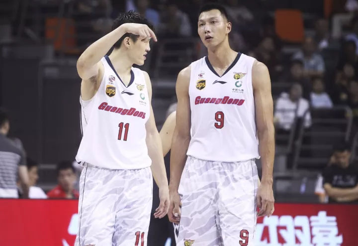 阿联钻石上演NB*级A**内线大战，姚主席支持谁？