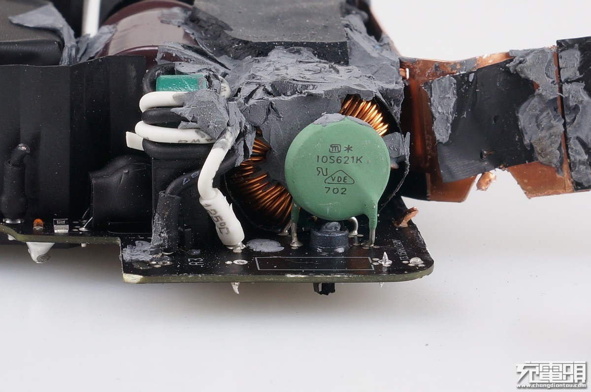 苹果87w充电器原装测评,苹果原装pd充电器66w超级快充