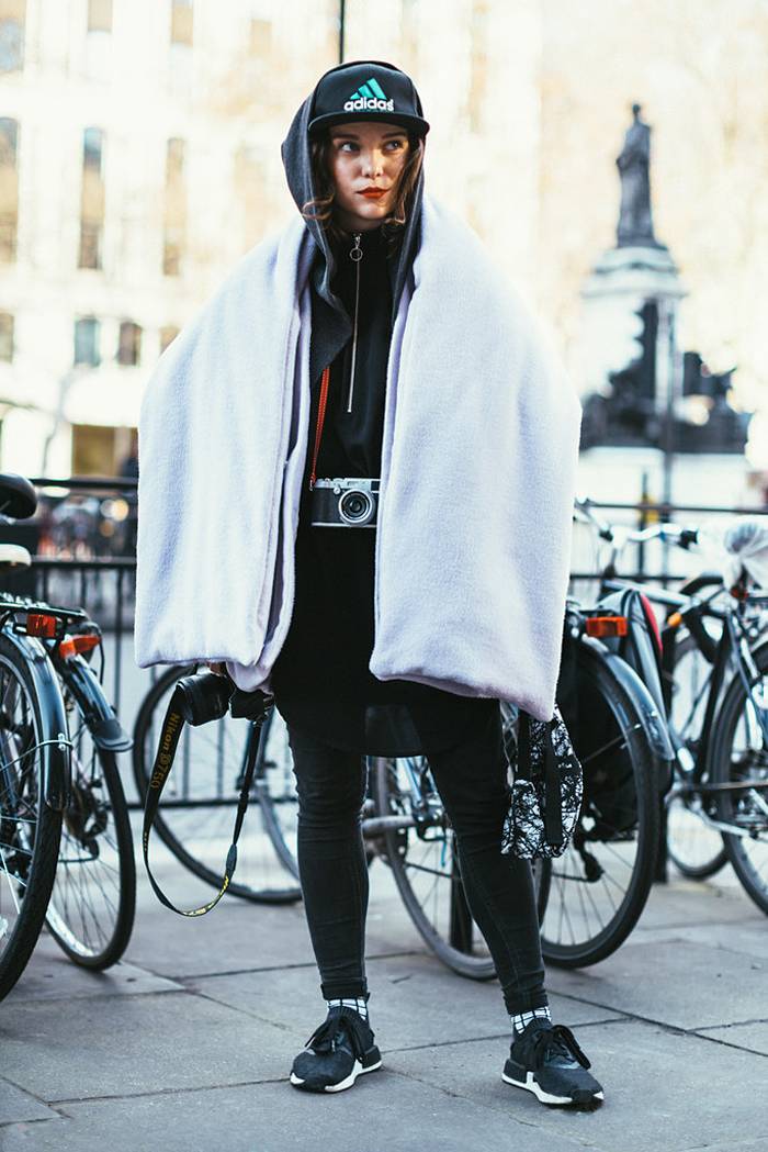 时尚圈这些种草机竟然让我对这些千变围巾欲罢不能