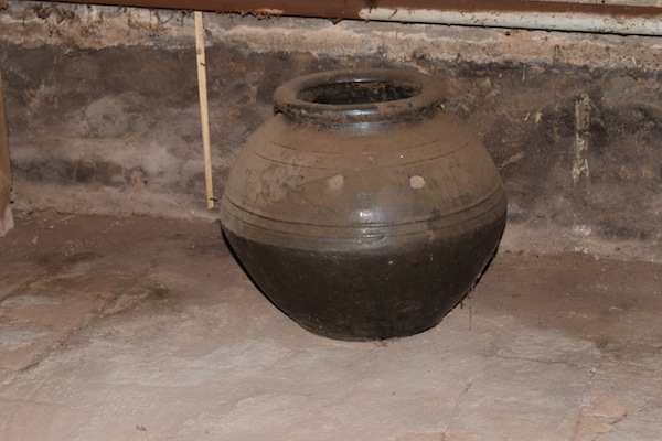 农村储存东西用的宝贝，坛子、罐子、缸、盆怎么区分？