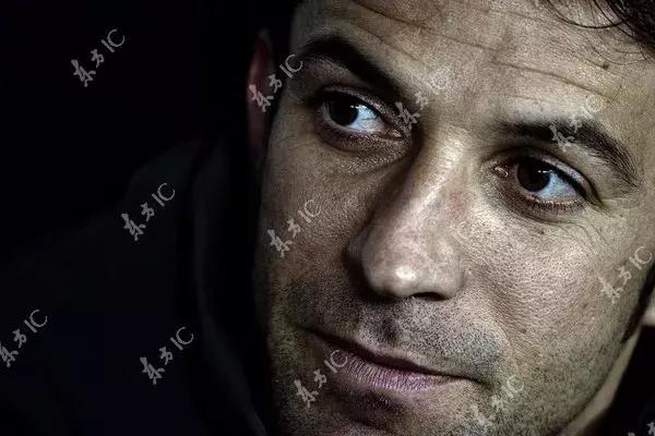 20岁一球成名的斑马王子，一生却受尽磨难