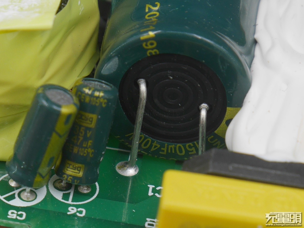 苹果87w充电器原装测评,苹果原装pd充电器66w超级快充