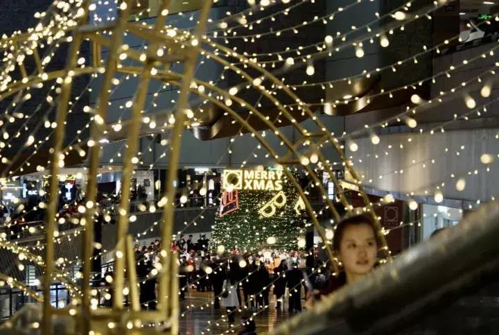 魔都今年的圣诞树，我们都帮你找来了！20颗圣诞树治愈这个冬季~