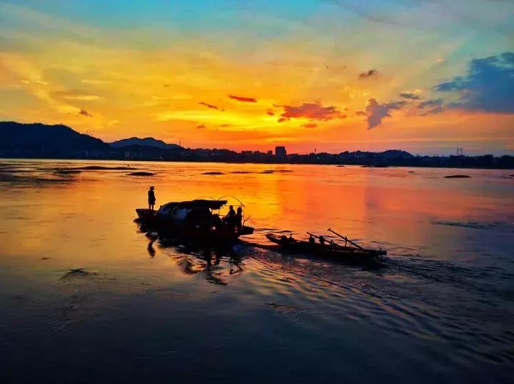 大叔评论照片,大叔自拍评价长相