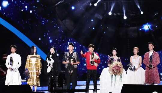 孙楠在歌坛地位有多高,曾经的歌坛一哥孙楠一落千丈