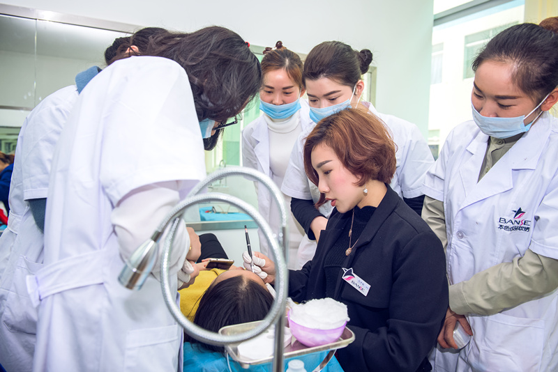 纹绣唇型练习基本功,纹绣师可以给自己漂唇吗