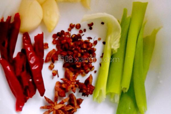 怎么炖鱼不腻还好吃又简单,家常炖鱼不腥好吃又简单