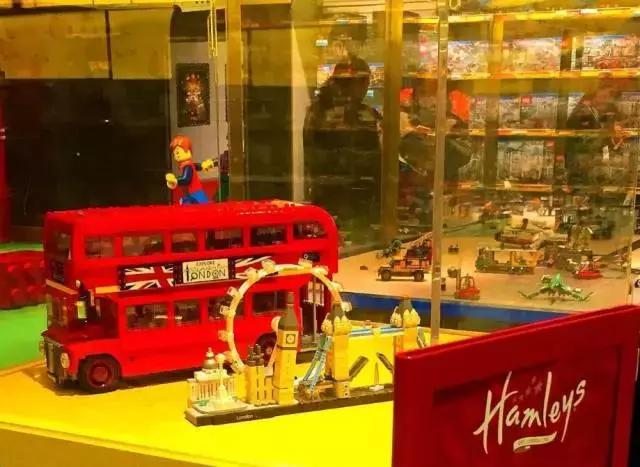 王府井最大的玩具店,环球中心最大的玩具店