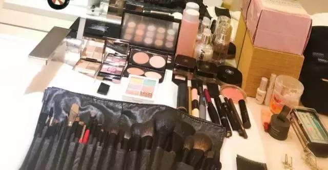 唐艺昕化妆台怎么样,唐艺昕推荐的化妆台