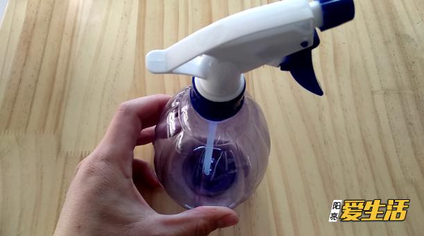 怎么让洗后的衣服不皱,洗衣机洗的衣服皱巴巴如何解决