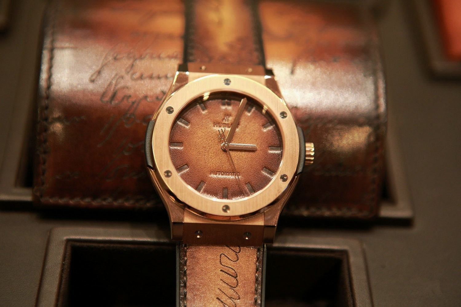 香港买表什么时候最便宜,不看不知道一看吓一跳图片