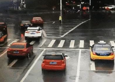 本想买件毛衣，却发现还能当透气秋裤穿，五星好评！