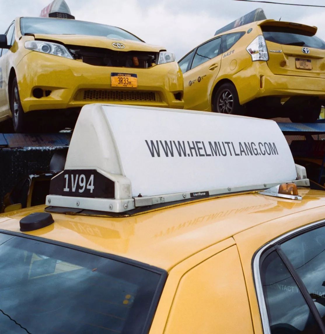 rihanna最新出街,rihanna街头