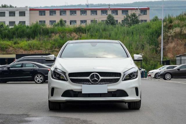 预算25万选轿车这三款颜值不输bba,20多万配置最高的车