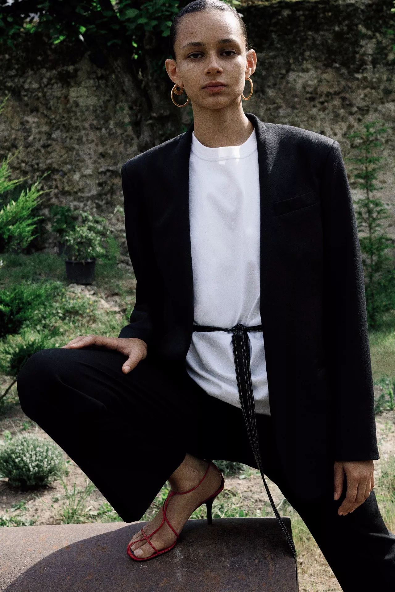 rihanna最新出街,rihanna街头