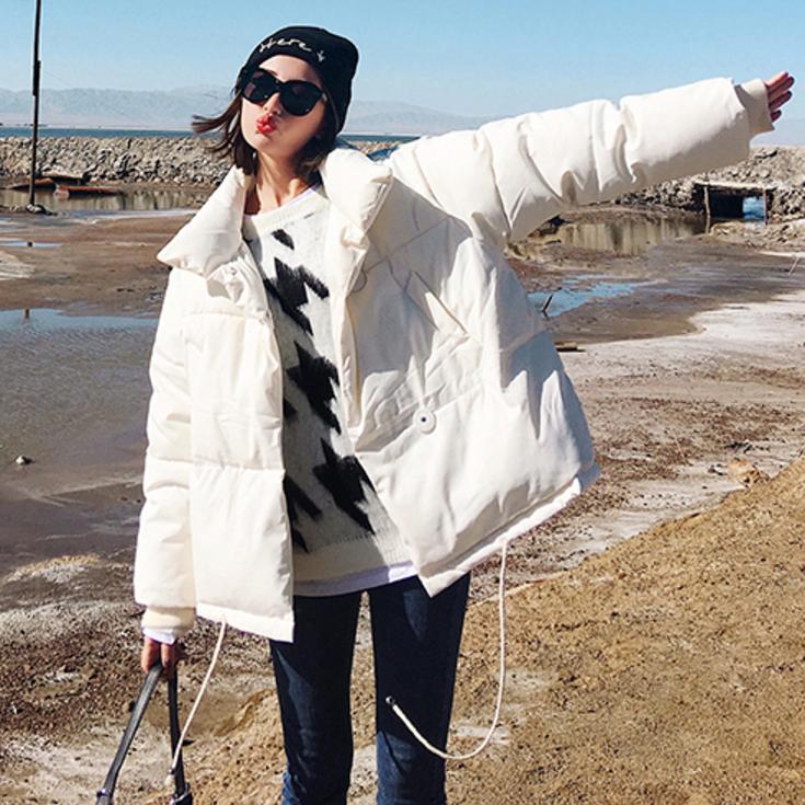 冬装穿搭oversize棉服,时髦棉服保暖显高百分百的女人味