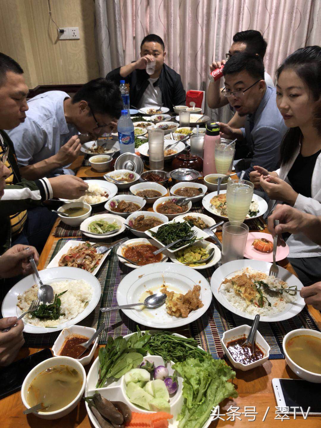 缅甸曼德勒角湾翡翠市场原石收购,缅甸角湾翡翠交易市场