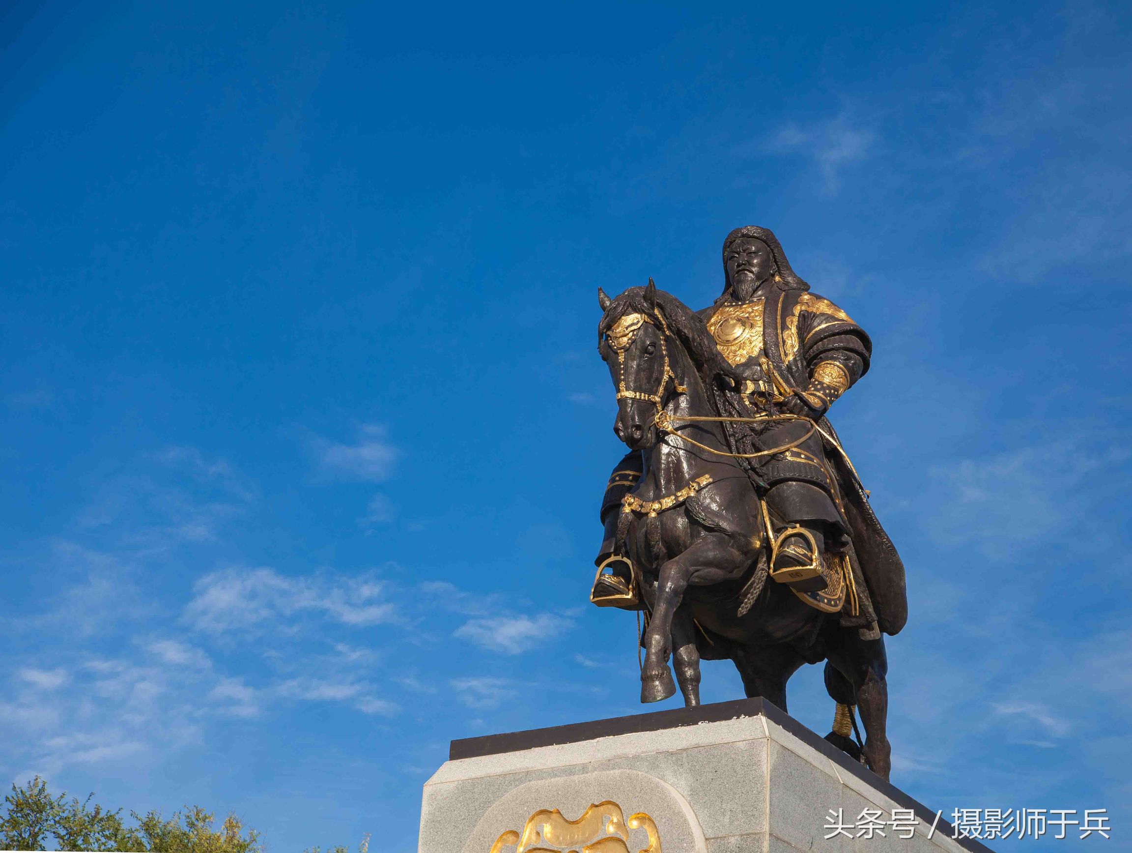 乌兰浩特成吉思汗庙70年代图 (乌兰浩特成吉思汗庙门票在哪买)