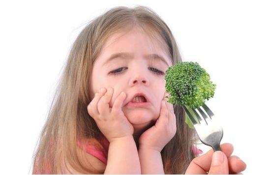 2岁孩子害怕怎么引导,2岁孩子总是害怕恐惧怎么回事