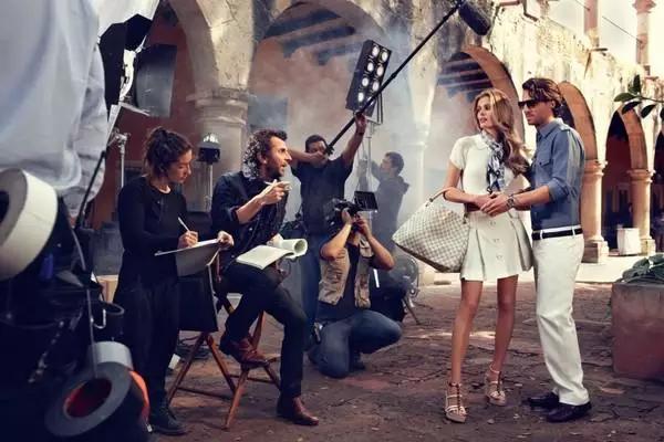 奢侈品，是努力追赶的标签吗