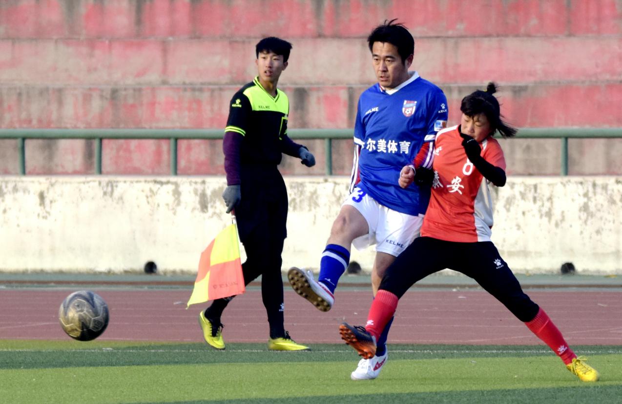 安泰女足第五轮,热闹的足球比赛