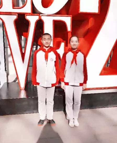 今年学校最流行的校服,最好看的春夏秋冬校服