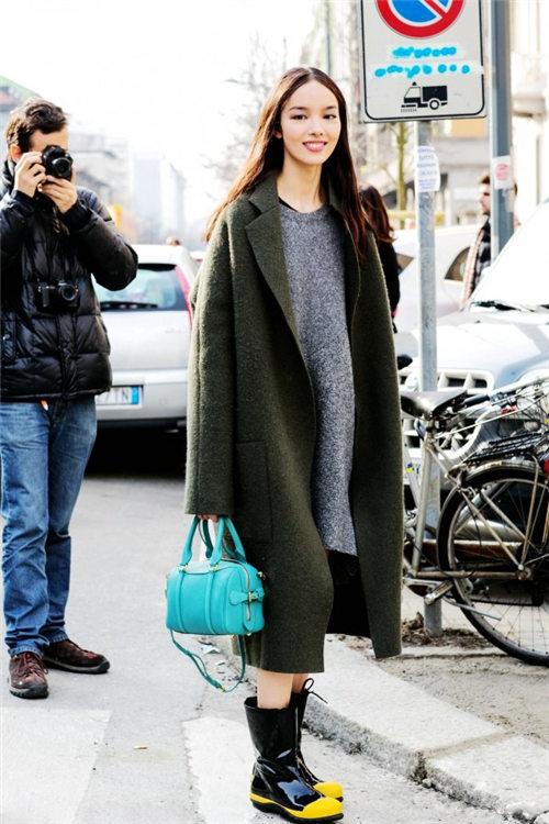 冬天连衣裙不粘毛百搭显瘦,赖床连衣裙搭配