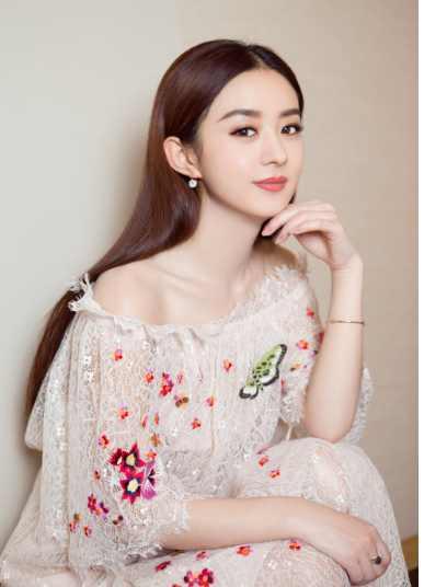 赵丽颖被人点评,赵丽颖被问及原因不禁让人落泪