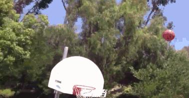 野球场犯规太多了又不罚球,野球场这球犯规了吗