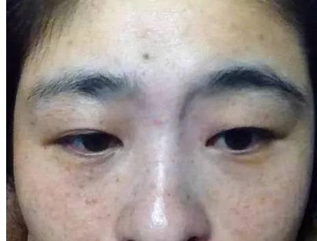 晚上睡前泡脚水里加什么可以除湿,冬天睡前热水泡脚