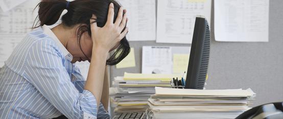 晚上睡前泡脚水里加什么可以除湿,冬天睡前热水泡脚