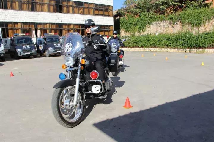 破茧成蝶要风景更要实力走近红塔女子骑警队