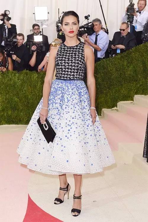 30岁适合香奈儿哪一款包包,40岁以后适合的香奈儿包包