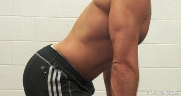 健身房硬拉90kg要关注什么,健身硬拉护腰带伤到肋骨