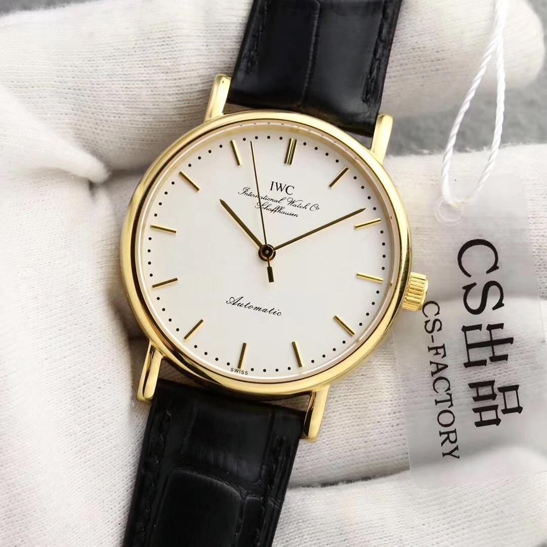 卡地亚蓝气球系列机械腕表，满天星款式更加有气质