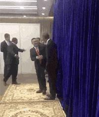 晒完豪车晒合照，这次微商盯上了奥巴马